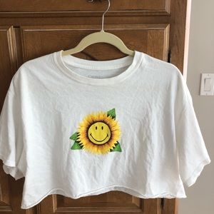 smiley sunflower crop top!
